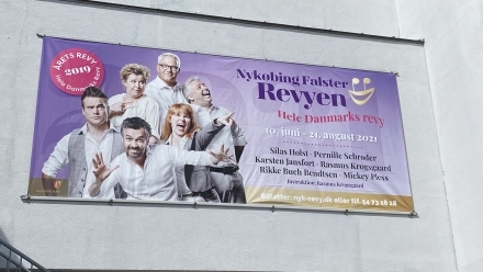 NF revuen plakat case
